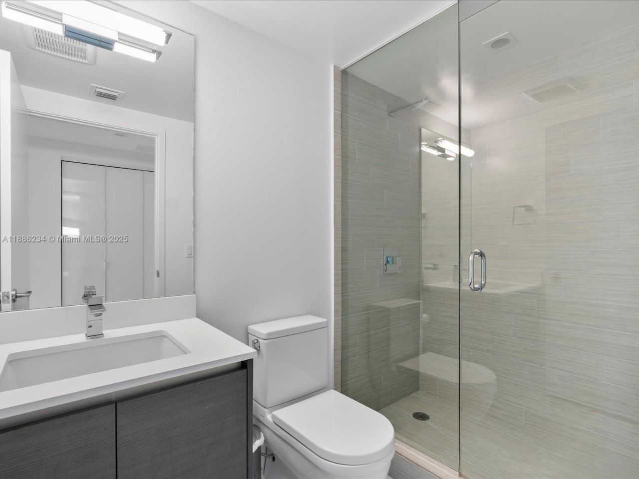 300 Sunny Isles Blvd, Unit 4-1601, Sunny Isles Beach, FL 33160 Photo