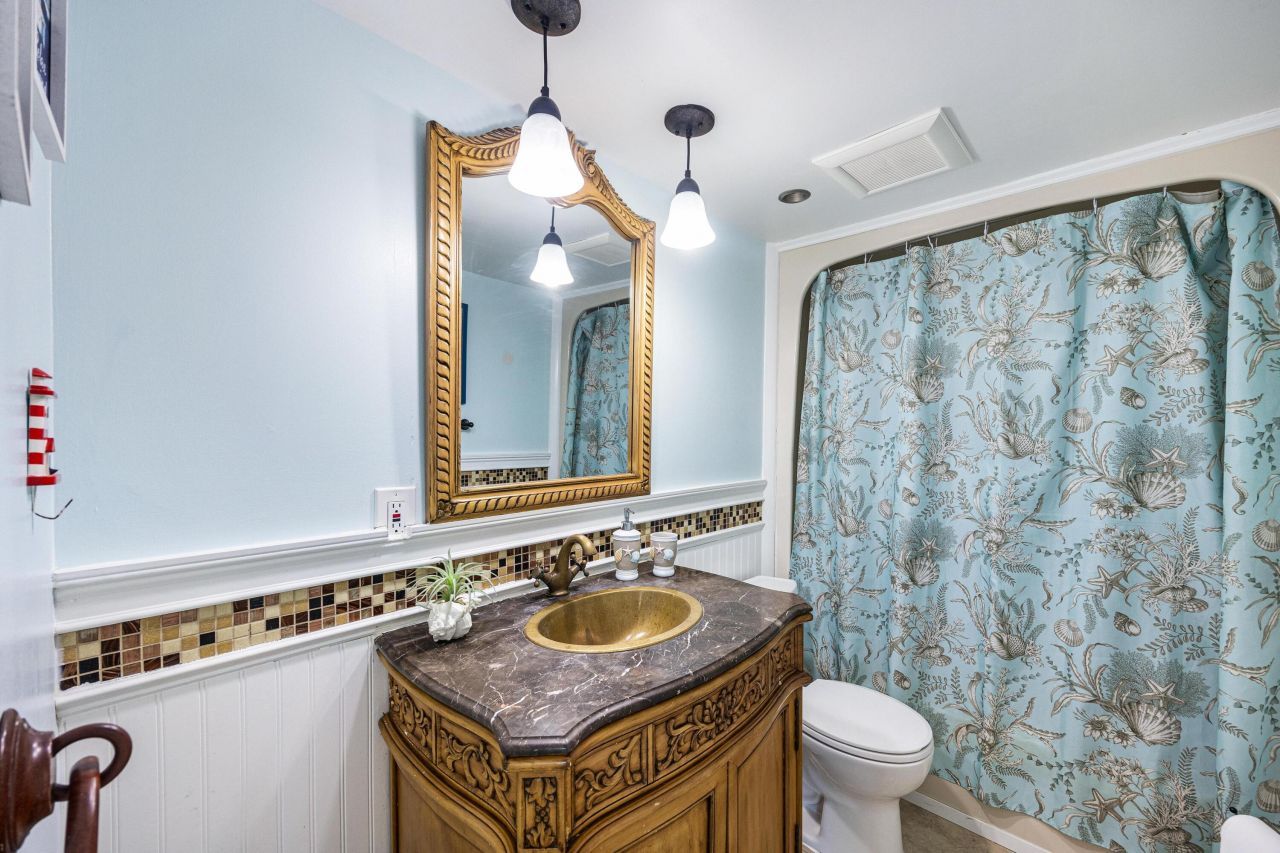 900 E 63rd Street Ocean, Marathon, FL 33050 Photo