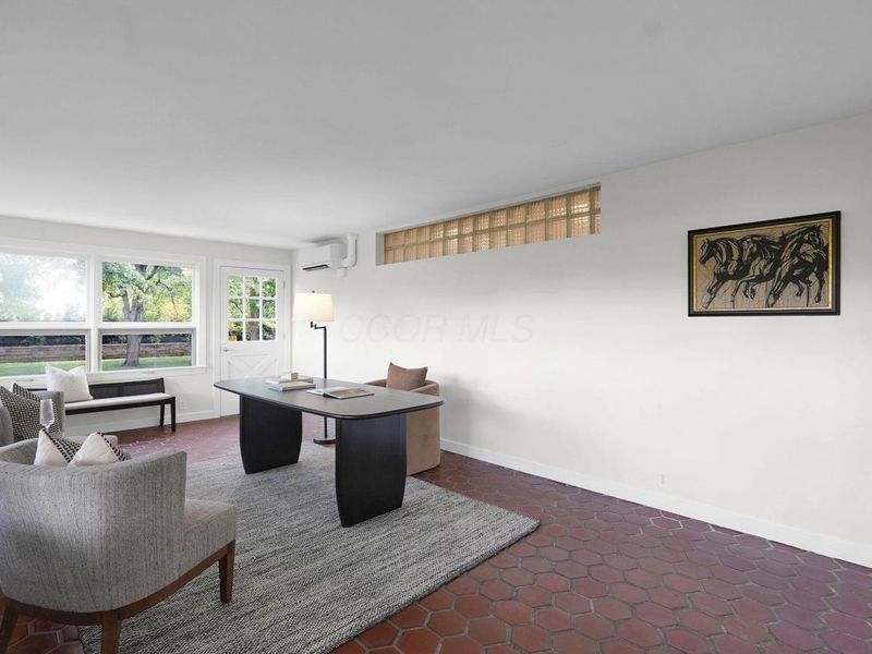 4025 Dublin Road, Columbus, OH 43221 Photo 11