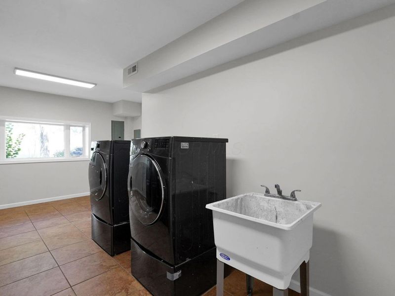 4025 Dublin Road, Columbus, OH 43221 Photo 56