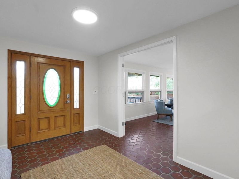 4025 Dublin Road, Columbus, OH 43221 Photo 9