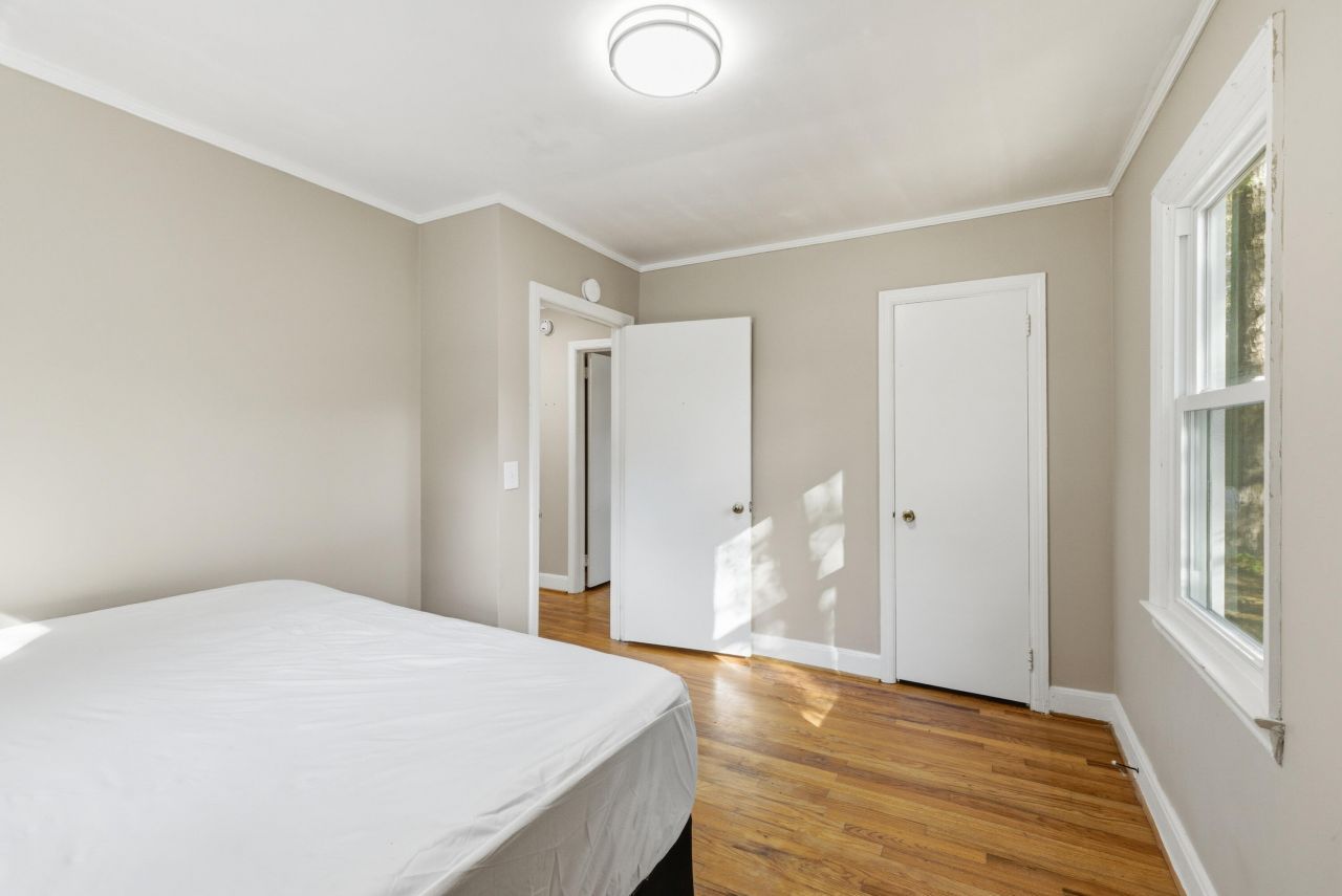 109 Bishop Street Photo 11