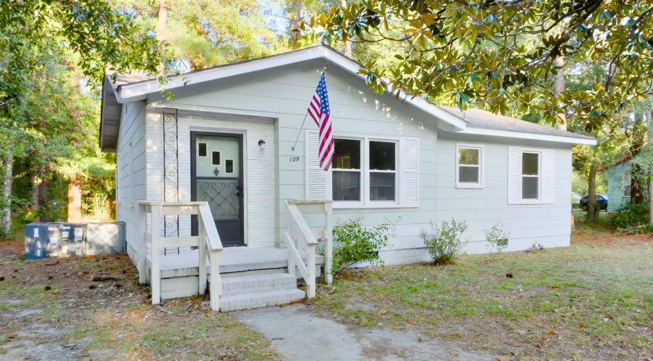 109 Bishop Street Photo 2