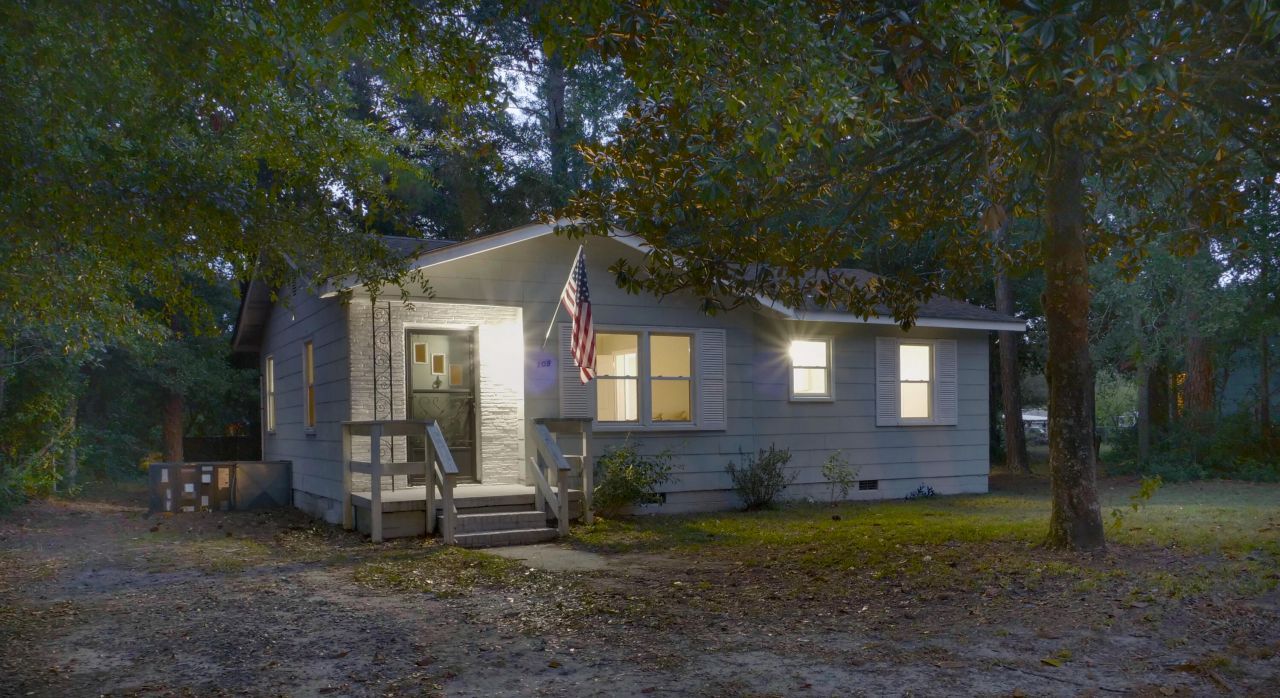 109 Bishop Street Photo 46