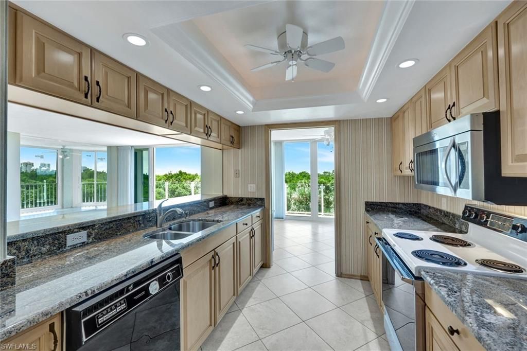 6101 Pelican Bay Blvd, Unit 201, Naples, FL 34108 Photo