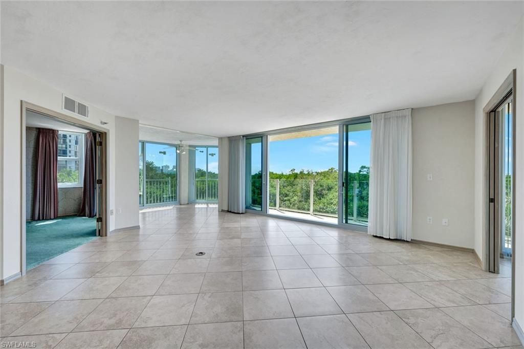 6101 Pelican Bay Blvd, Unit 201, Naples, FL 34108 Photo