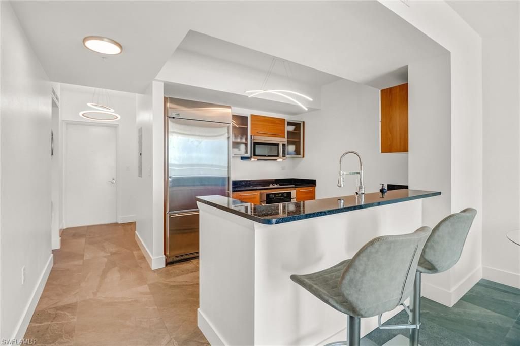 3000 Oasis Grand Blvd, Unit 606, Fort Myers, FL 33916 Photo