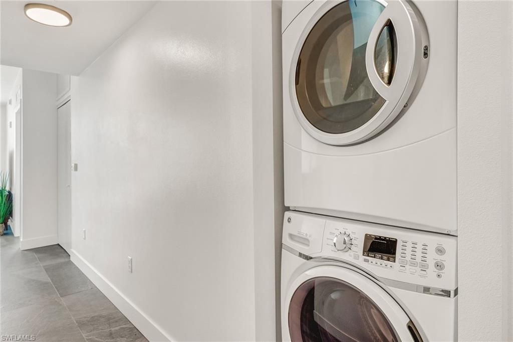 3000 Oasis Grand Blvd, Unit 606, Fort Myers, FL 33916 Photo