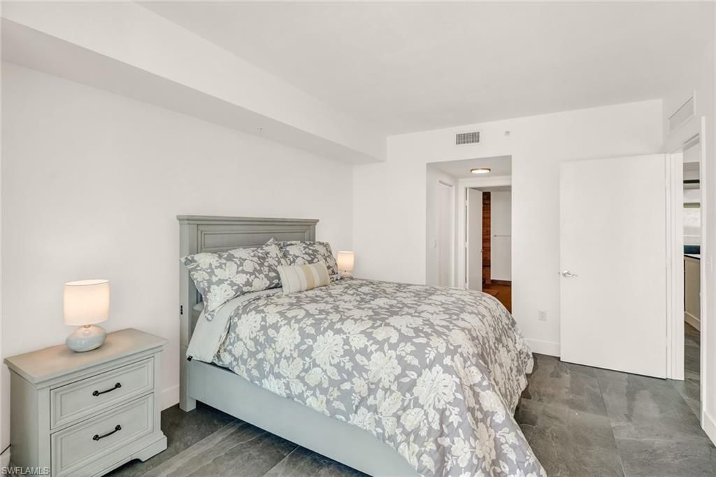 3000 Oasis Grand Blvd, Unit 606, Fort Myers, FL 33916 Photo