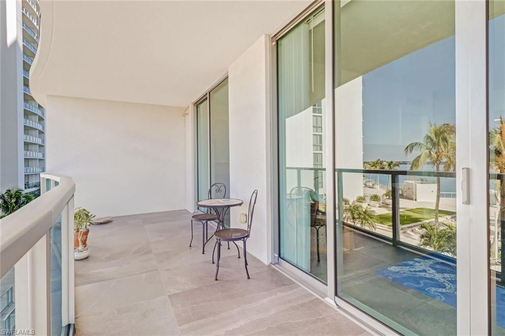 3000 Oasis Grand Blvd, Unit 606, Fort Myers, FL 33916 Photo