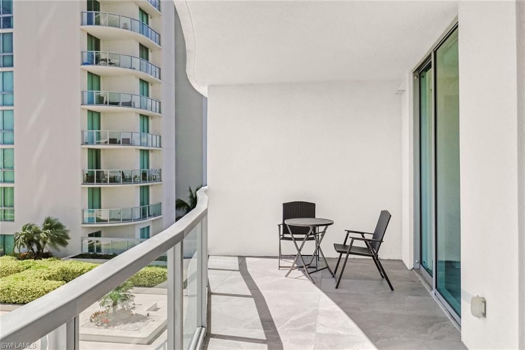 3000 Oasis Grand Blvd, Unit 606, Fort Myers, FL 33916 Photo