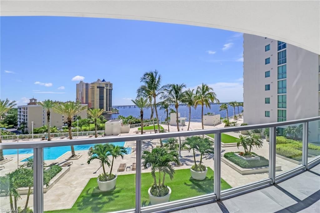 3000 Oasis Grand Blvd, Unit 606, Fort Myers, FL 33916 Photo
