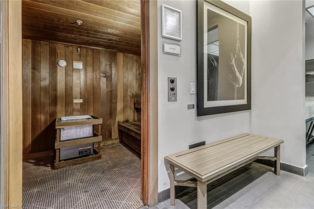 3000 Oasis Grand Blvd, Unit 606, Fort Myers, FL 33916 Photo