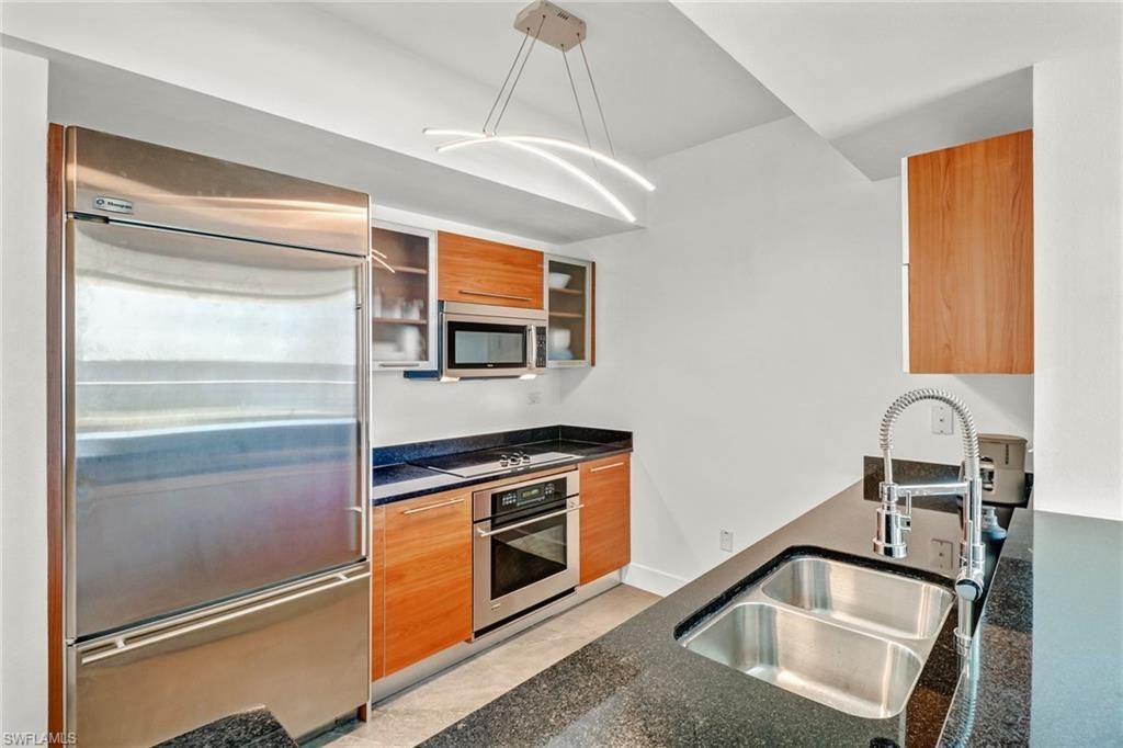 3000 Oasis Grand Blvd, Unit 606, Fort Myers, FL 33916 Photo