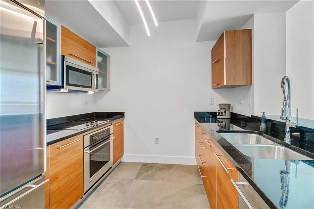 3000 Oasis Grand Blvd, Unit 606, Fort Myers, FL 33916 Photo