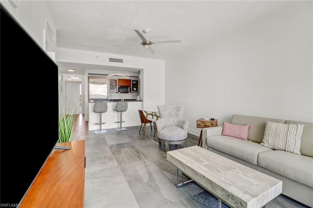 3000 Oasis Grand Blvd, Unit 606, Fort Myers, FL 33916 Photo