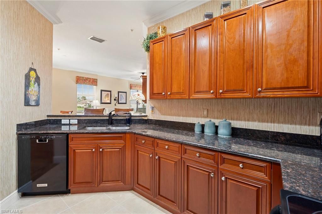 17258 Acapulco Rd, Unit 121, Punta Gorda, FL 33955 Photo
