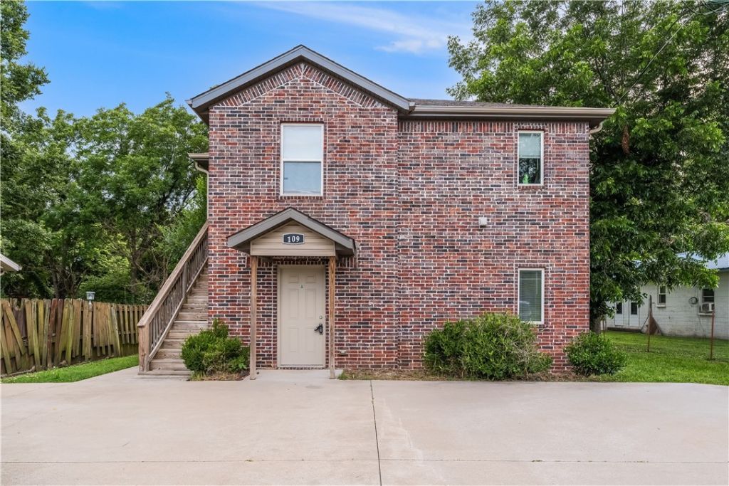 109 2nd Avenue, Unit A, Gravette, AR 72736 Main Photo