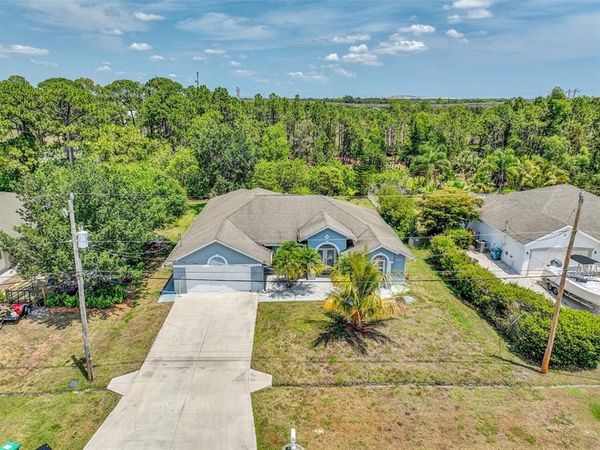 6107 NW Gause Ave, Port St Lucie, FL 34986