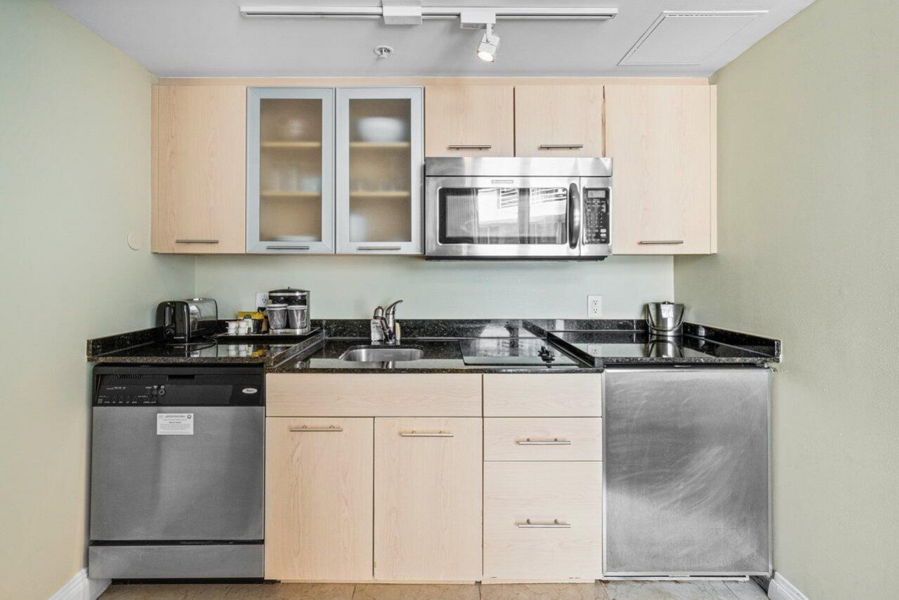 2670 E Sunrise Boulevard, Unit 1202, Fort Lauderdale, FL 33304 Photo