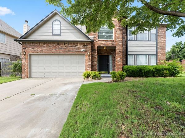 208 N Nyssa Avenue, Broken Arrow, OK 74012