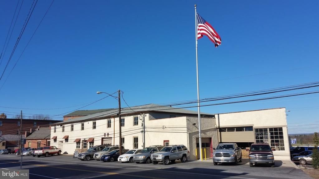 115 W MAIN STREET, SALUNGA, PA 17538