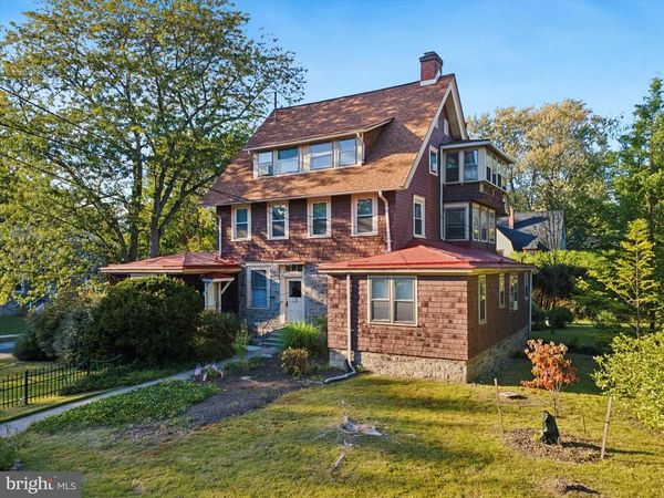 29 W STRATFORD AVENUE, LANSDOWNE, PA 19050