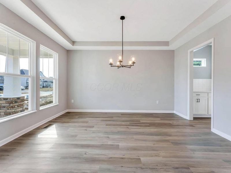 5447 Scotch Woods Drive, Grove City, OH 43123 Photo 3