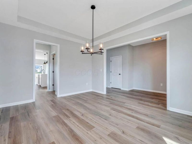 5447 Scotch Woods Drive, Grove City, OH 43123 Photo 6