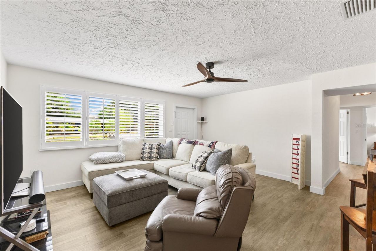 163 Sunway Avenue, Sarasota, FL 34237 Photo