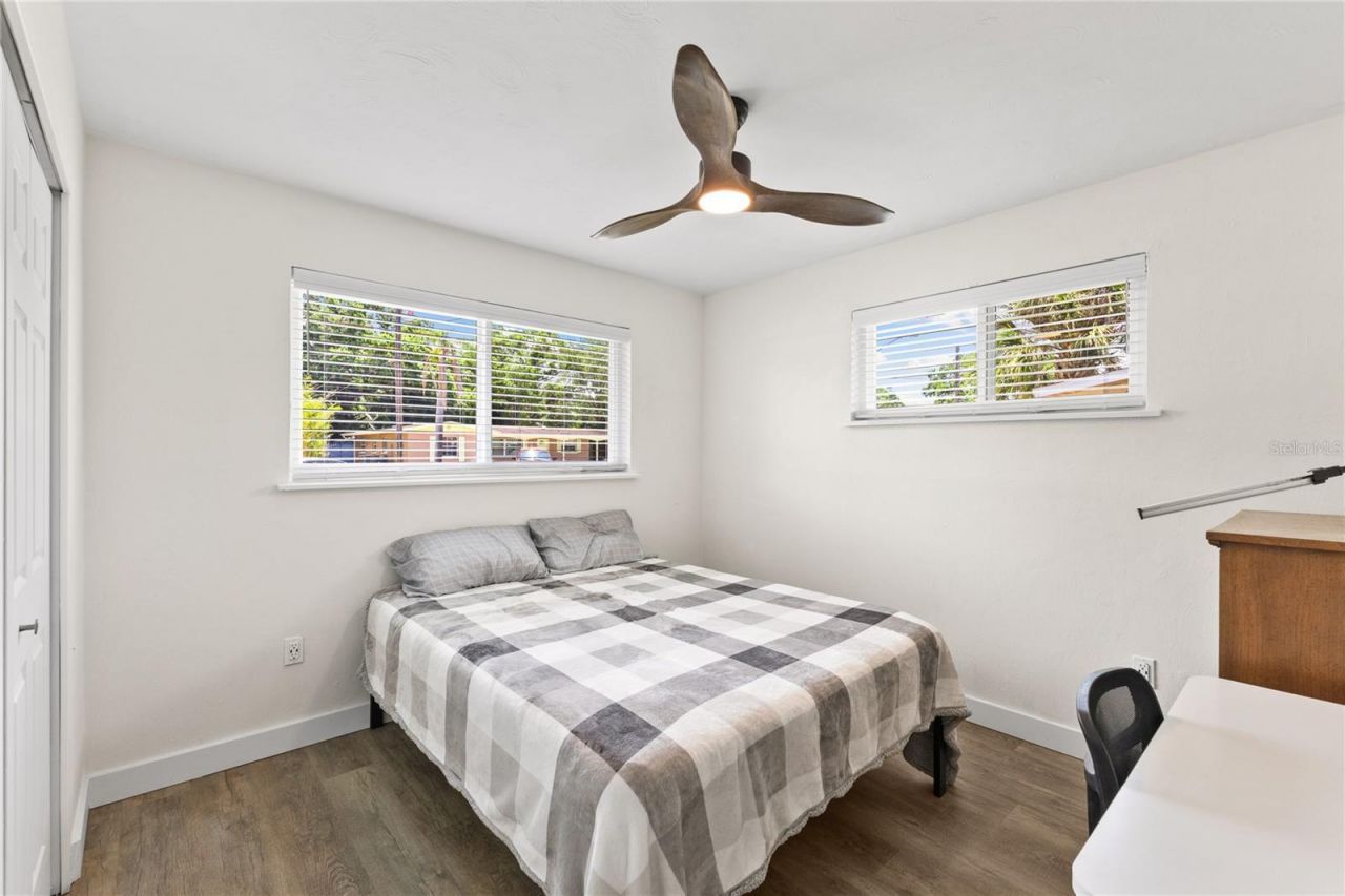 163 Sunway Avenue, Sarasota, FL 34237 Photo