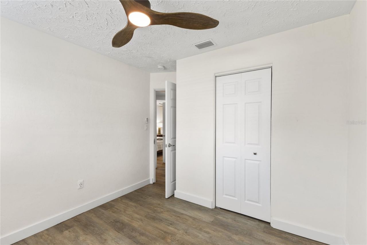 163 Sunway Avenue, Sarasota, FL 34237 Photo