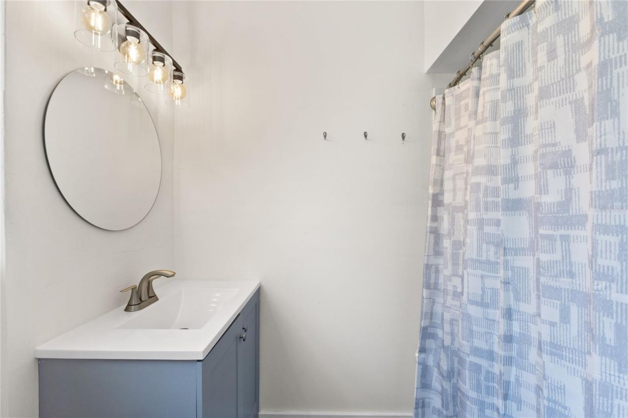 163 Sunway Avenue, Sarasota, FL 34237 Photo