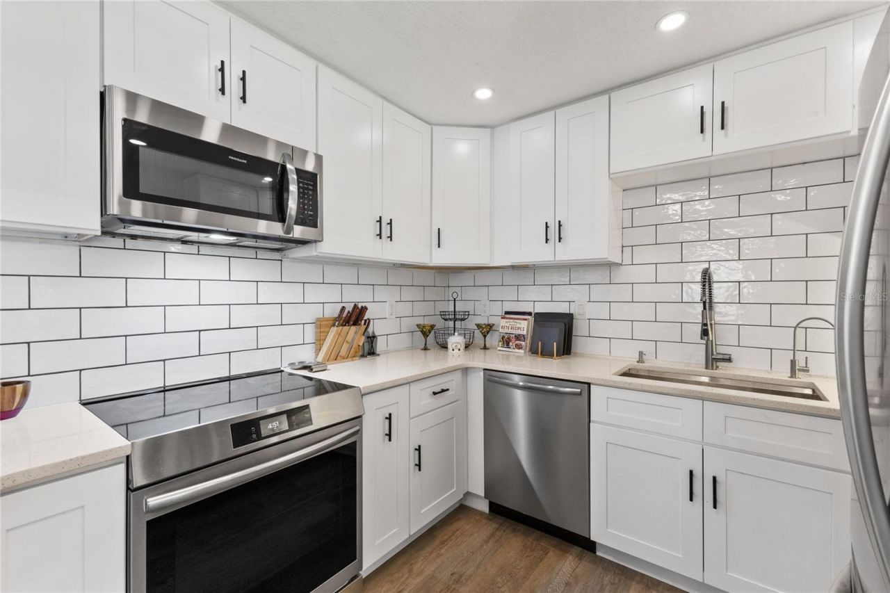 163 Sunway Avenue, Sarasota, FL 34237 Photo