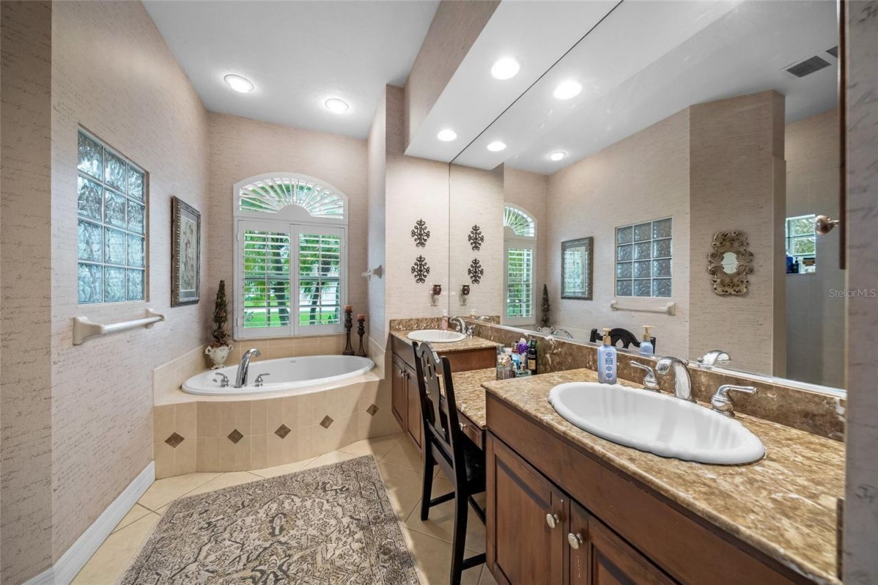 3711 Eagle Hammock Drive, Sarasota, FL 34240 Photo