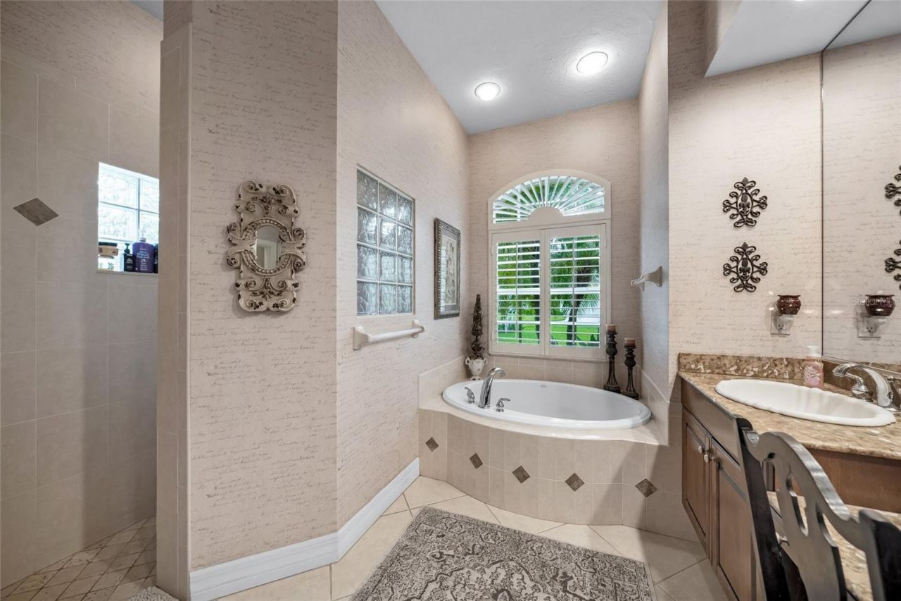 3711 Eagle Hammock Drive, Sarasota, FL 34240 Photo