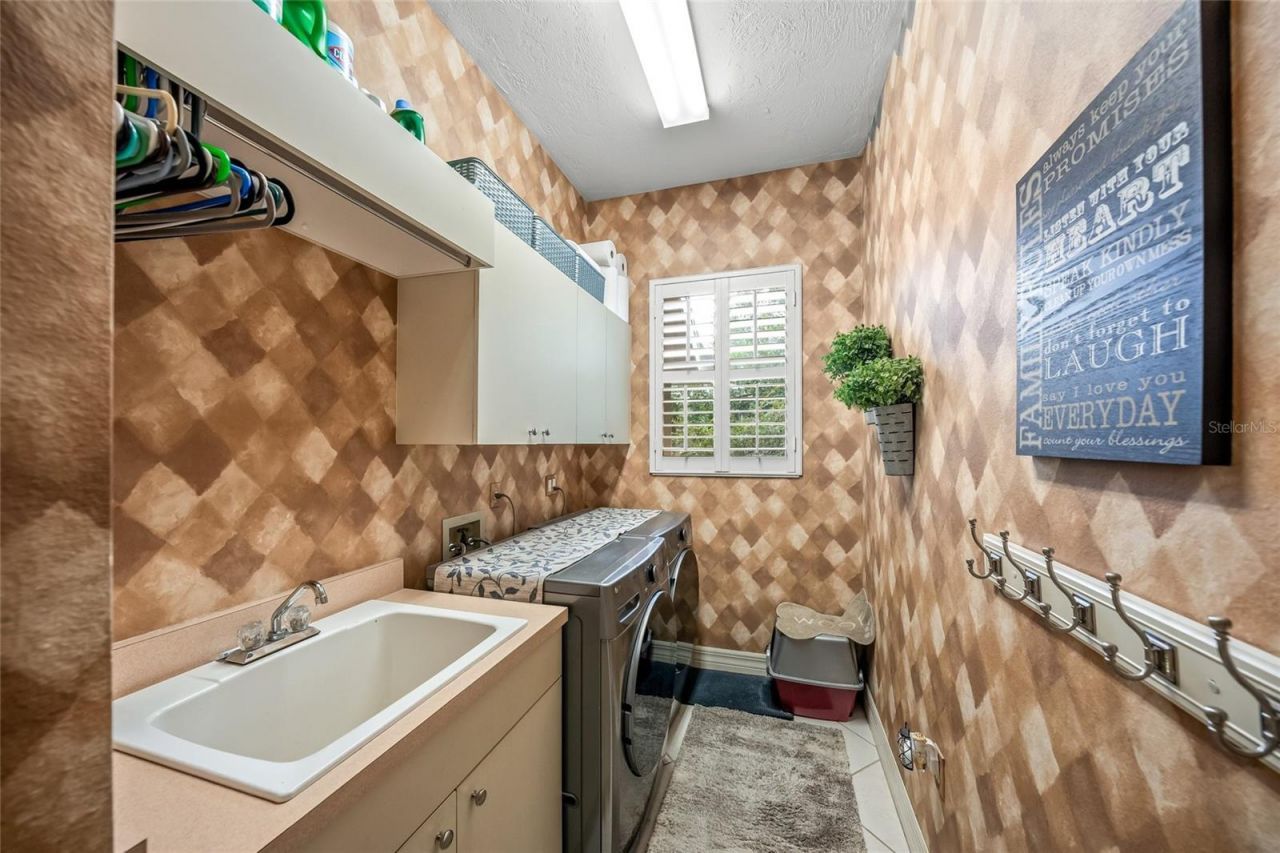 3711 Eagle Hammock Drive, Sarasota, FL 34240 Photo