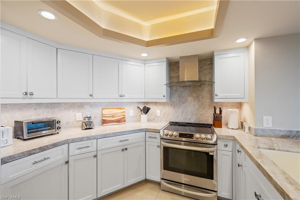 4651 Gulf Shore Blvd N, Unit 1805, Naples, FL 34103 Photo