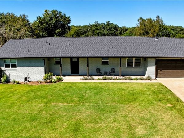 13491 St Andrews Drive, Siloam Springs, AR 72761