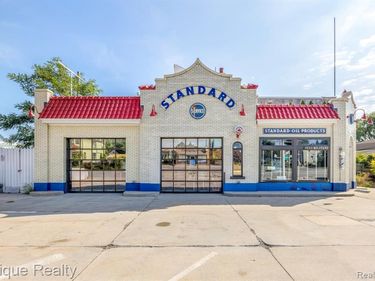 1522 Military Street, Port Huron, MI 48060