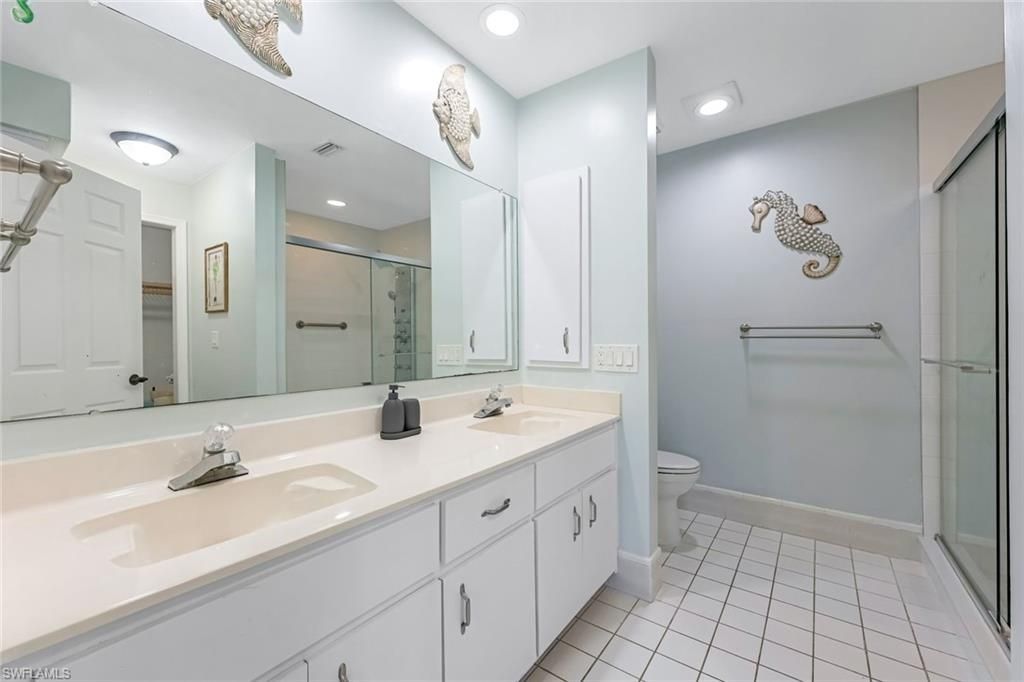 509 Roma Ct, Unit 202, Naples, FL 34110 Photo