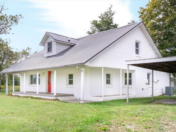 1062 Pleasant Hill Rd, Sparta, TN 38583