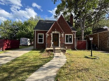 12574 Corbett Street, Detroit, MI 48213