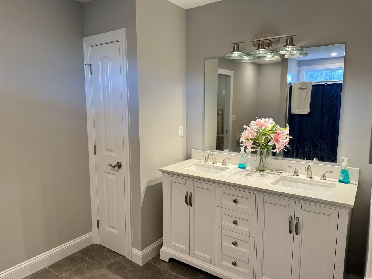 100 Oak Bay Dr. Photo 16