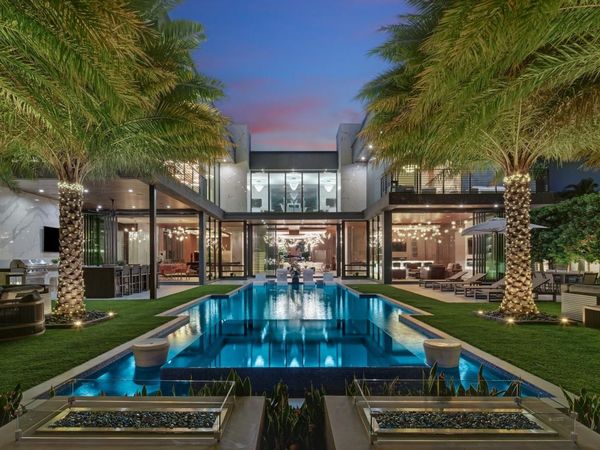 671 Middle River Drive, Fort Lauderdale, FL 33304