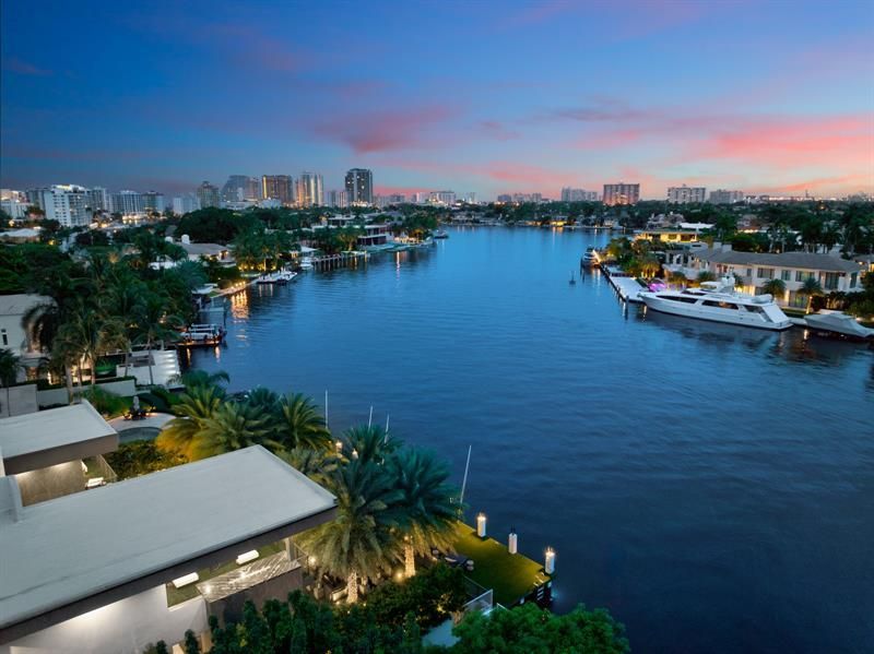 671 Middle River Dr, Fort Lauderdale, FL 33304 Photo