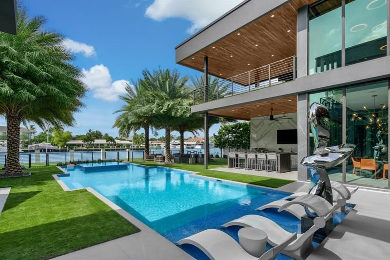 671 Middle River Dr, Fort Lauderdale, FL 33304 Photo