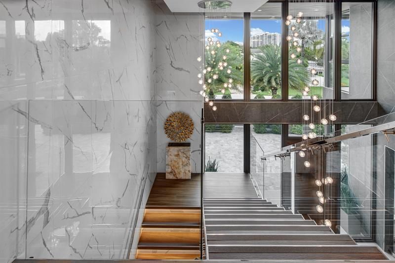 671 Middle River Dr, Fort Lauderdale, FL 33304 Photo