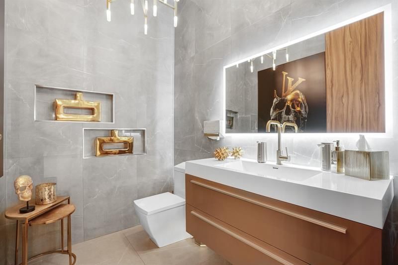 671 Middle River Dr, Fort Lauderdale, FL 33304 Photo