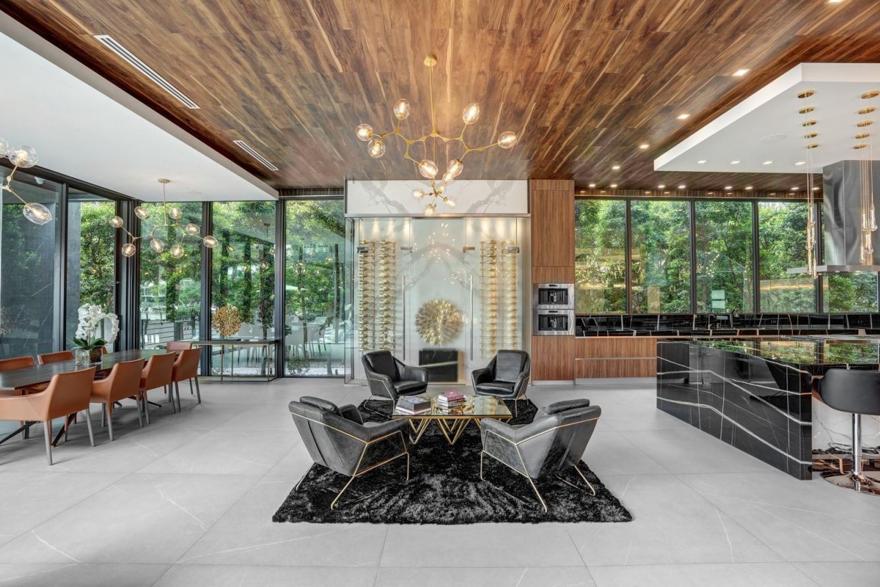 671 Middle River Drive, Fort Lauderdale, FL 33304 Photo